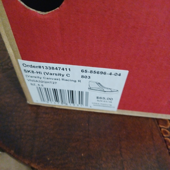 Red vans brand new - Picture 4 of 4